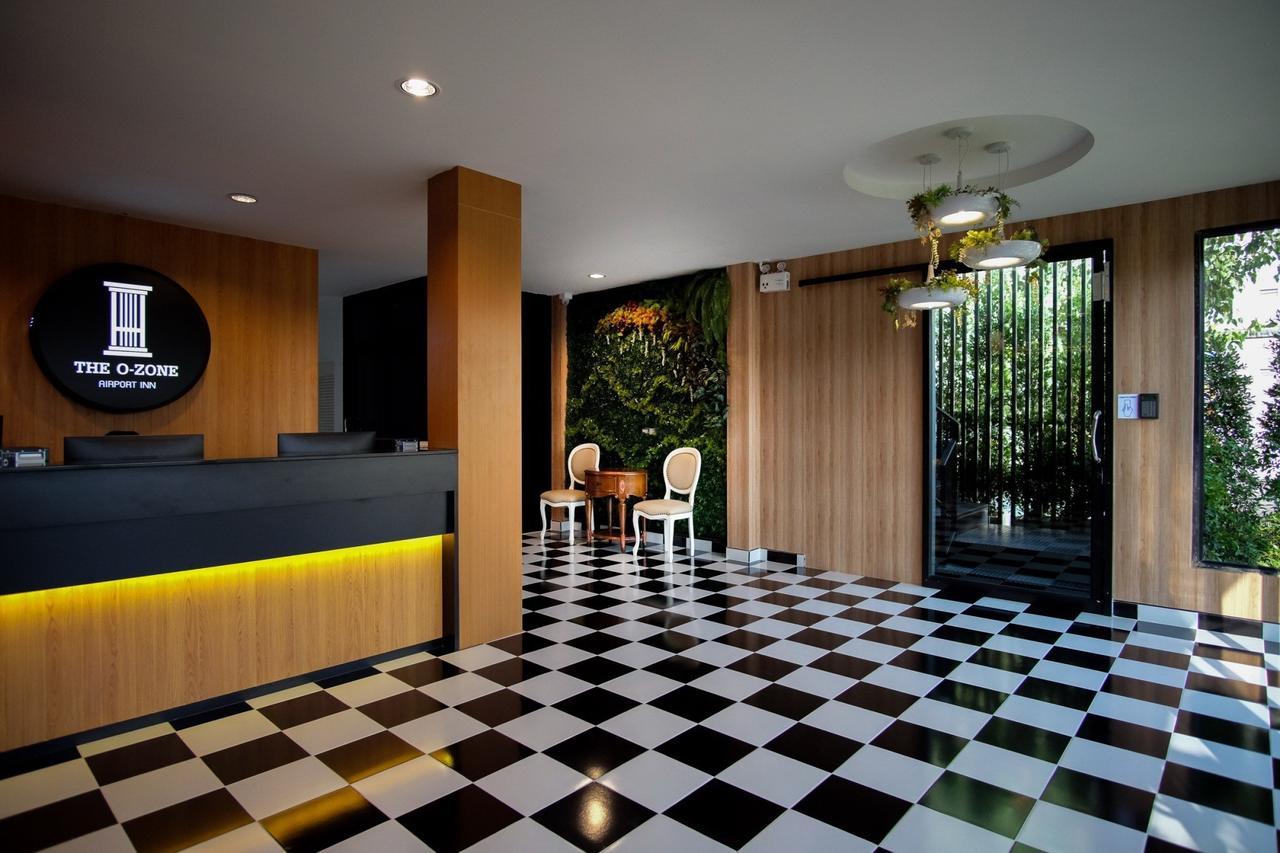 The O-Zone Airport Inn Banguecoque Exterior foto